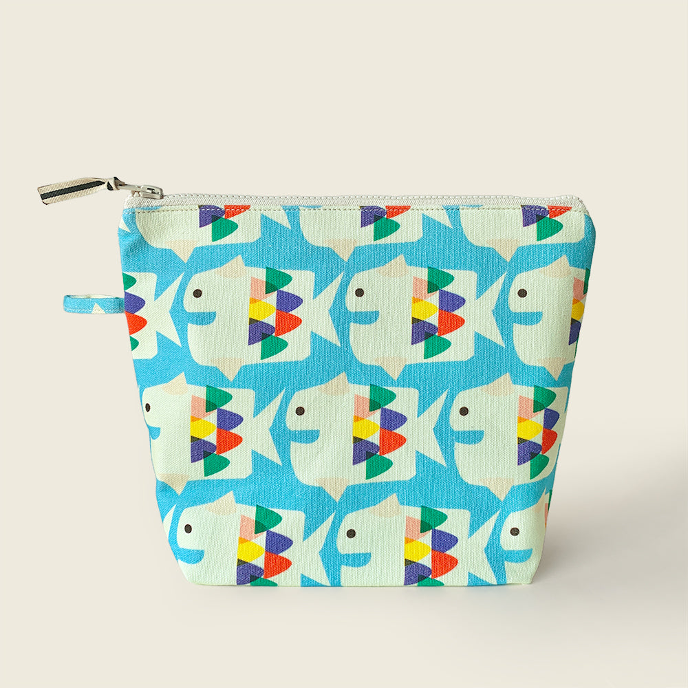 TRAVEL - Flipper : Kids Toilet Bag