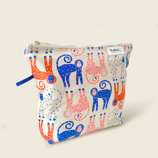 Mapayah TRAVEL Munki kids toilet bag, left angle view