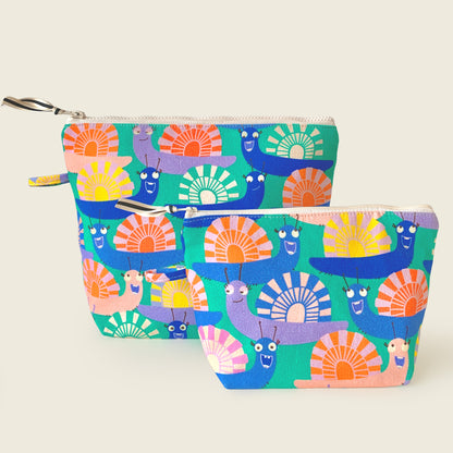 TRAVEL - Glo : Kids Toilet Bag