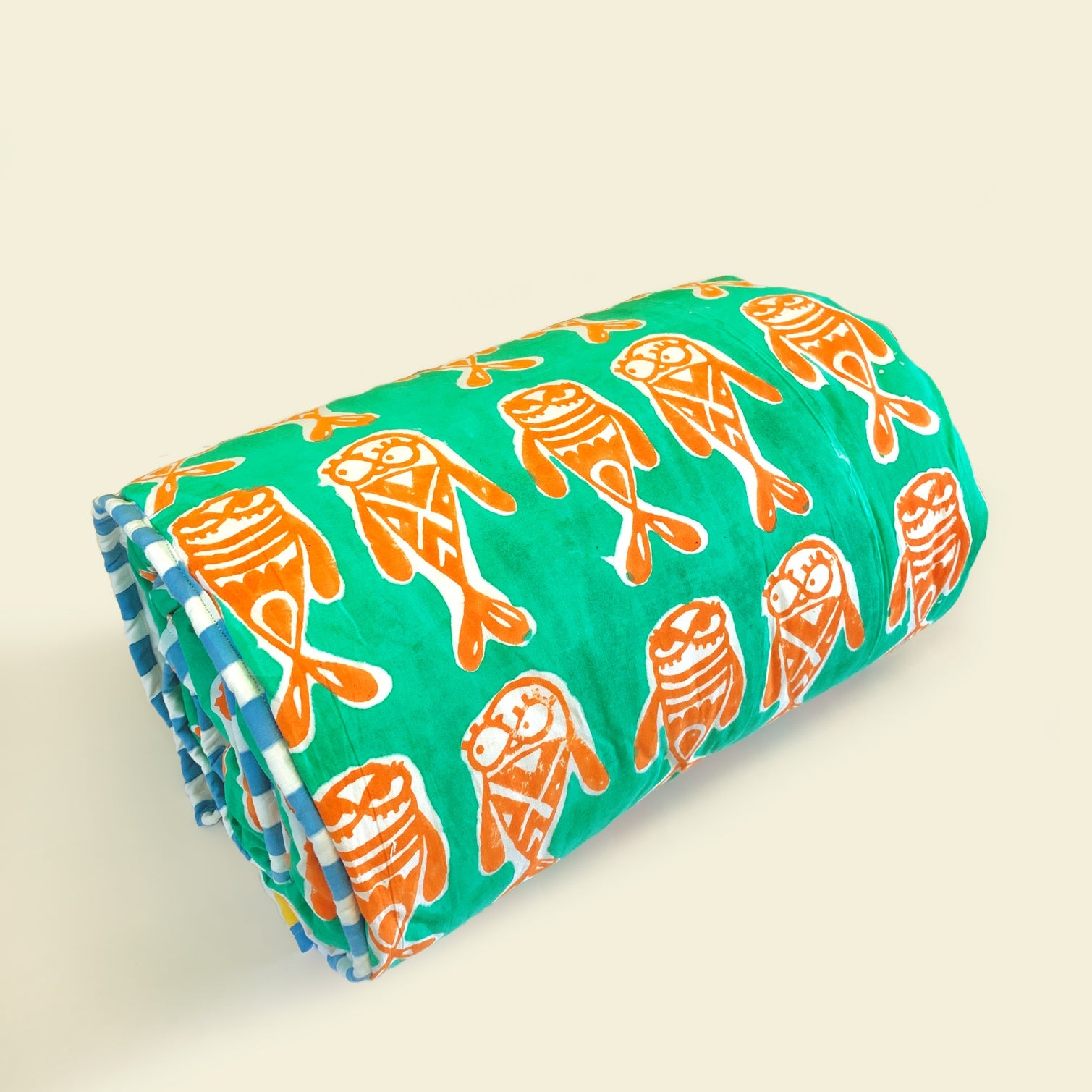 Mapayah CUSHY Bubbles kids duvet, left angle view