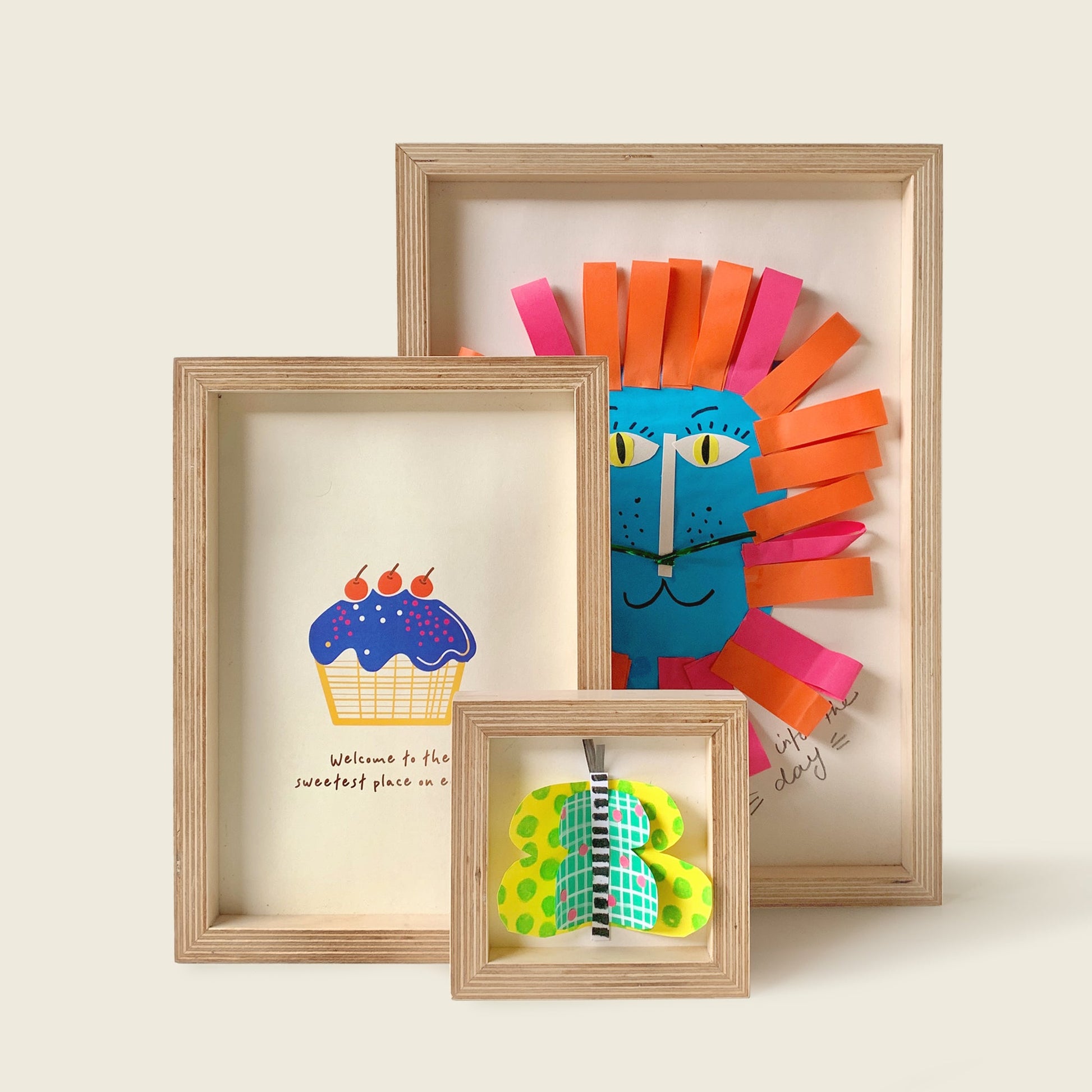 Mapayah FLAUNT A3, A4 and 5x5 magnetic art frame set in white, front angle view