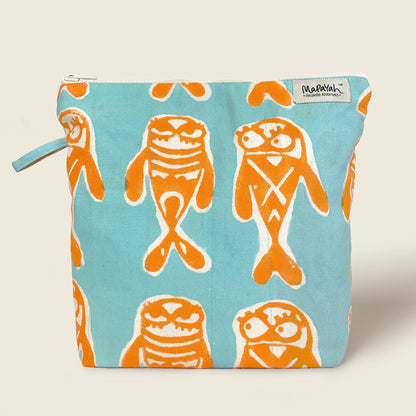 Mapayah TRAVEL Bubbles kids toilet bag, front angle view