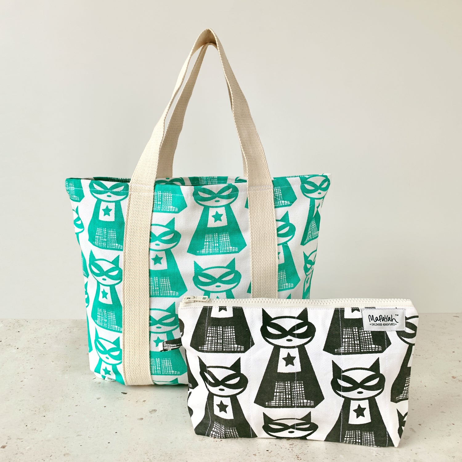 Ferry & Tour - Tote Bag & Toilet Kit Set / Supermeow- Green/Carbon - Mapayah